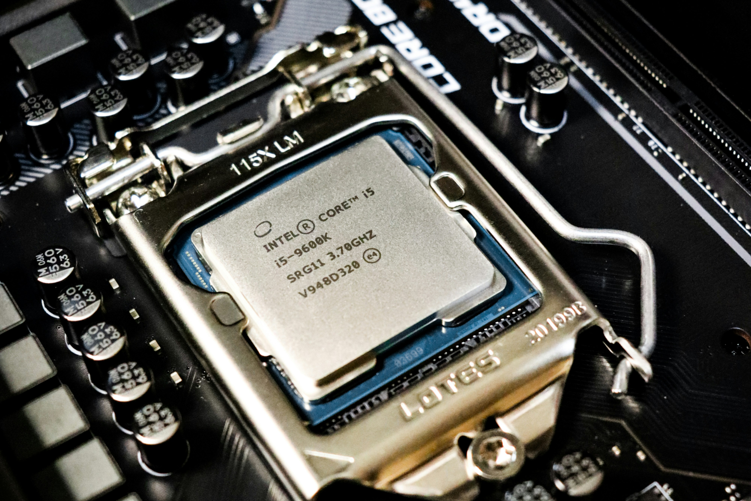 Microsoft подтвердила поддержку процессоров Intel 8-го, 9-го и 10-го поколений в Windows 11, версия 24H2