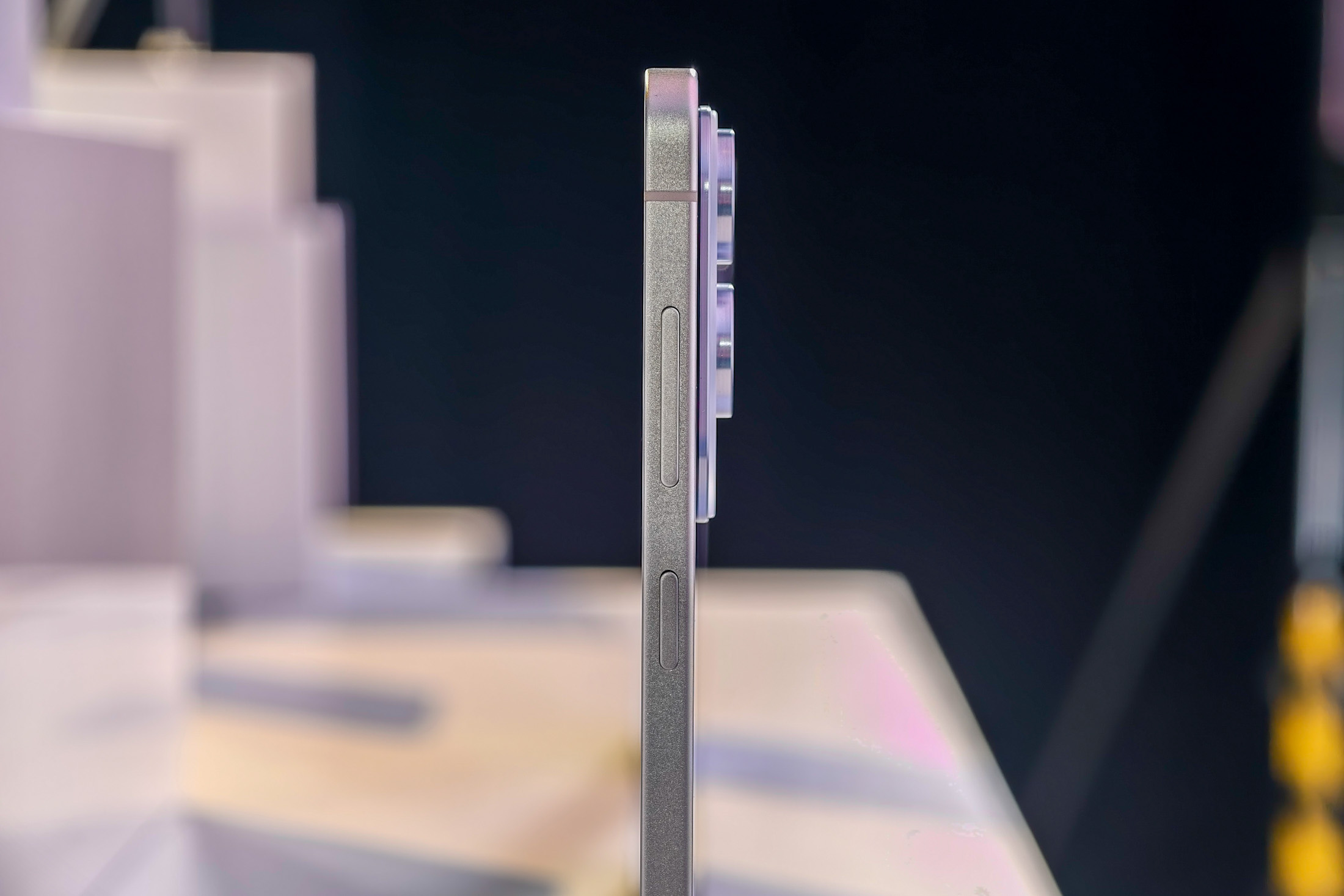 Samsung прекращает выпуск Galaxy Edge: Galaxy S26 Edge не выйдет
