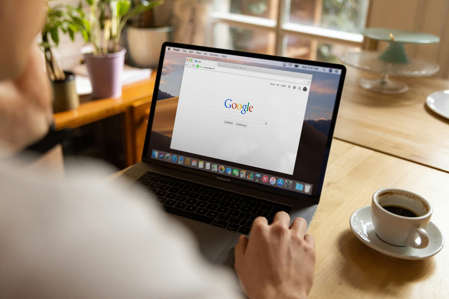 В Google Поиск добавлена опция «Попробовать без персонализации»