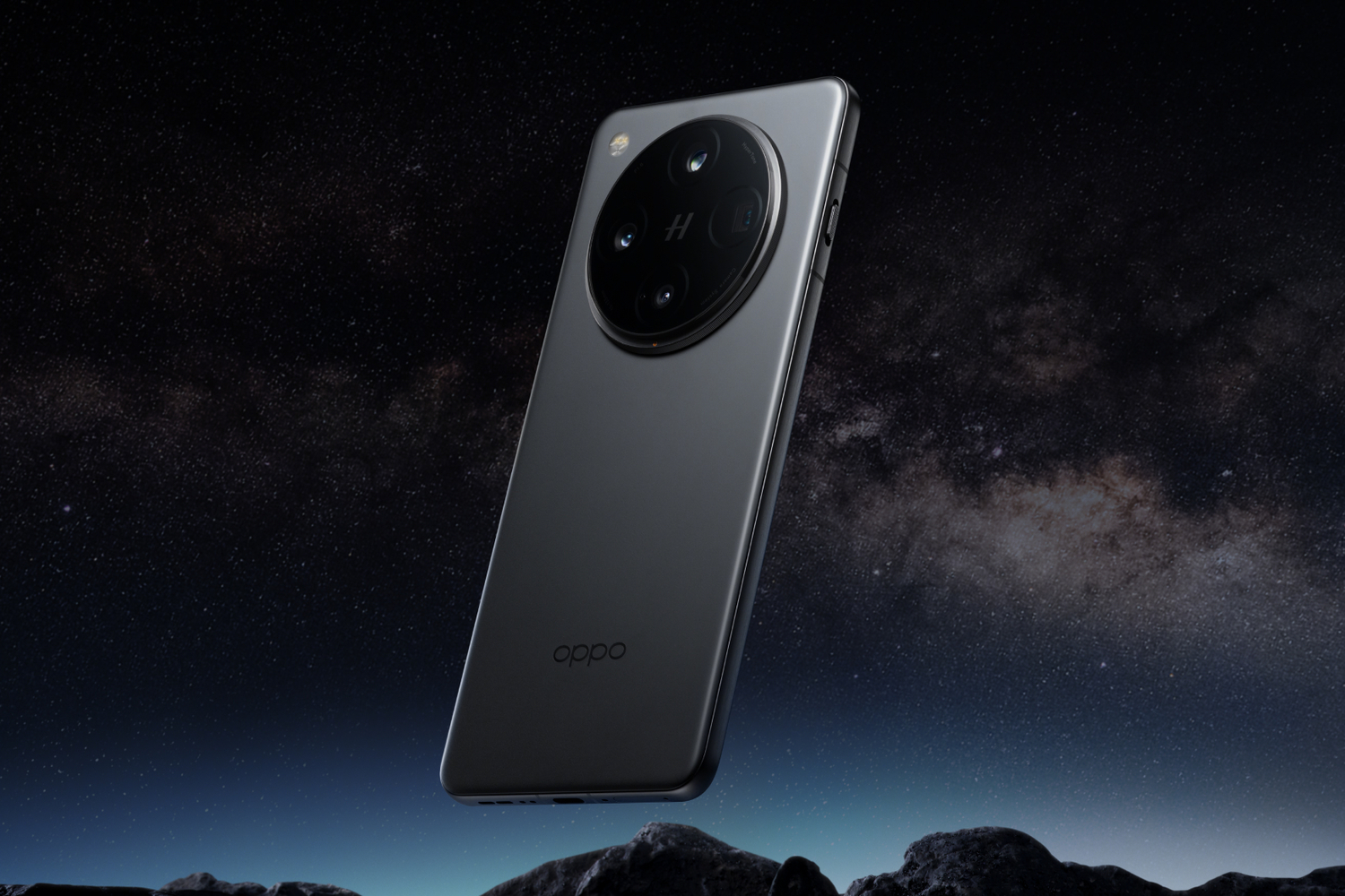 Сравнение флагманов 2024: Huawei Mate 70 Pro, Oppo Find X8 Pro и Vivo X200 Pro - характеристики и цены