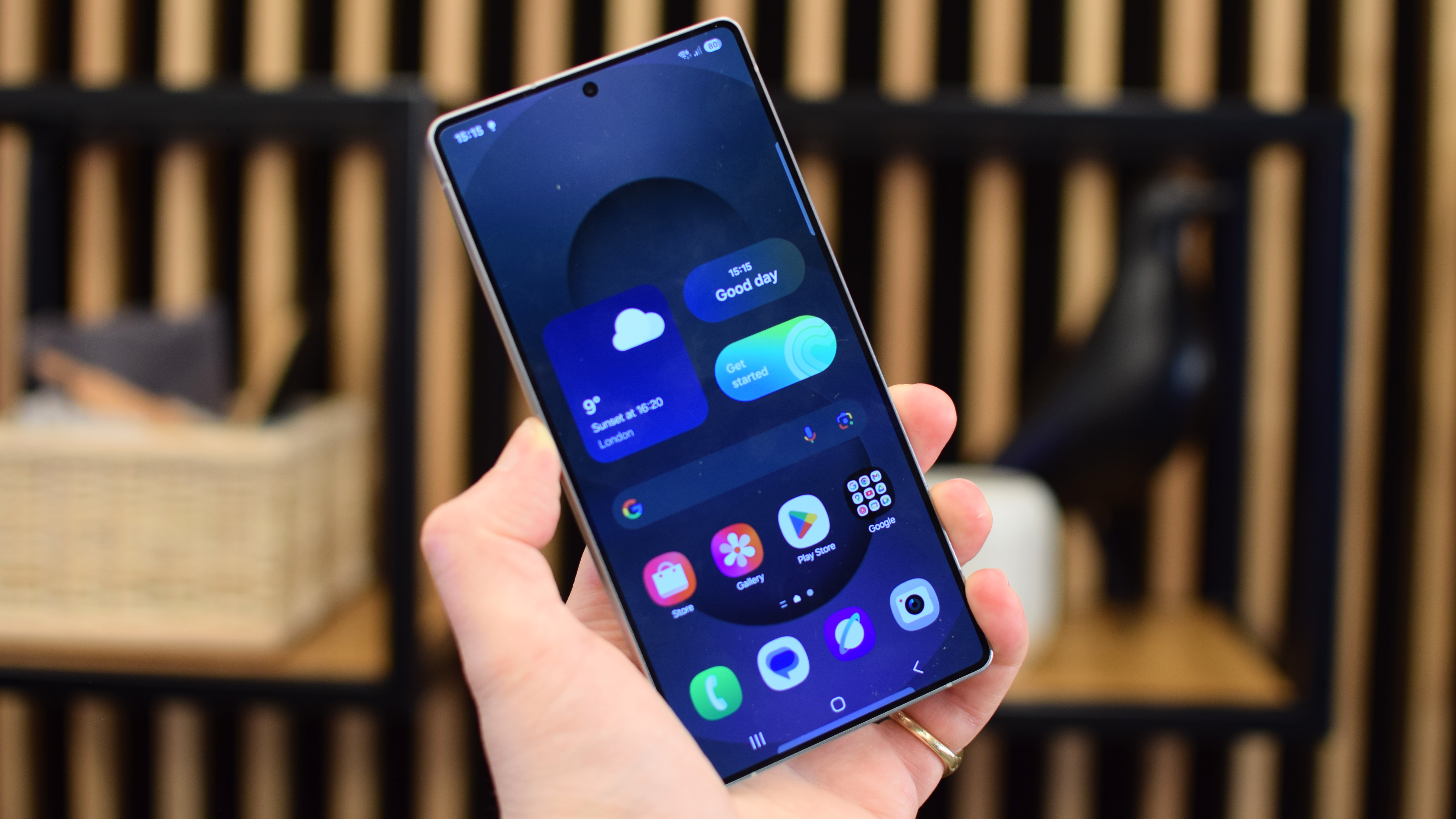 Samsung Galaxy S26 Ultra может получить уменьшенный сенсор 3-кратных снимков