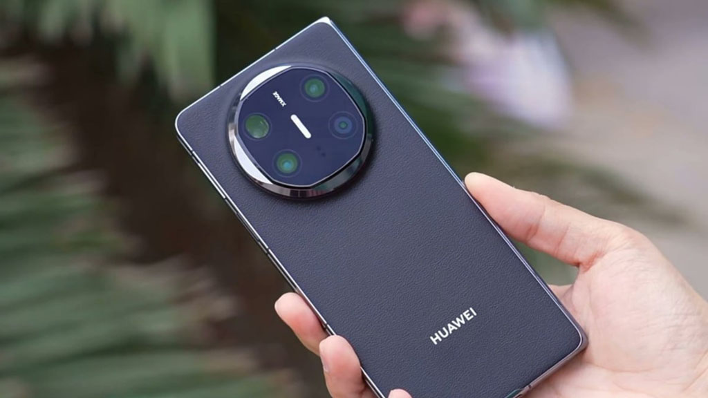 Mate X8 может стать первым складным смартфоном Huawei с 20 ГБ RAM